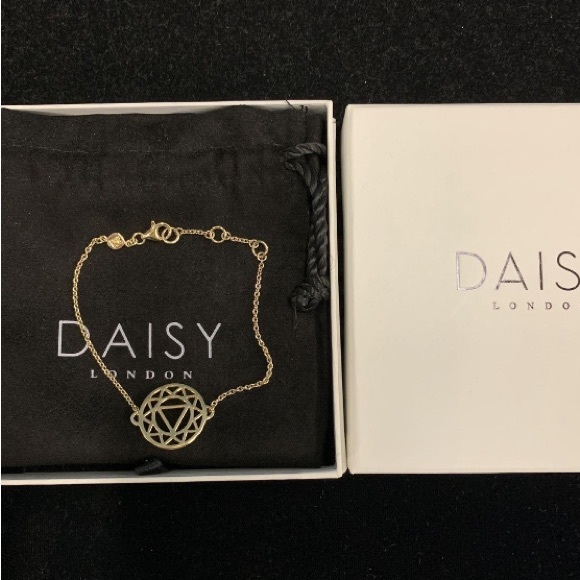 daisy London Jewelry Nib Daisy London Gold Chakra Chain Bracelet